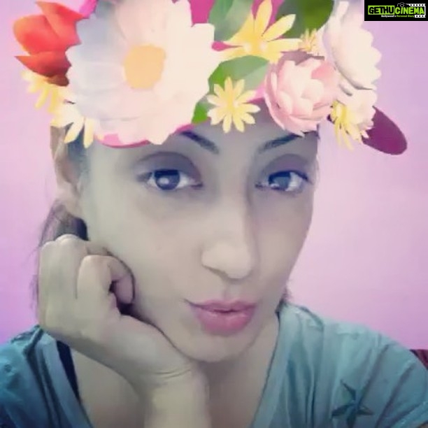 Gurleen Chopra Instagram - Fst time on snap chat crazy meeeee