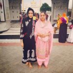 Gurleen Chopra Instagram –