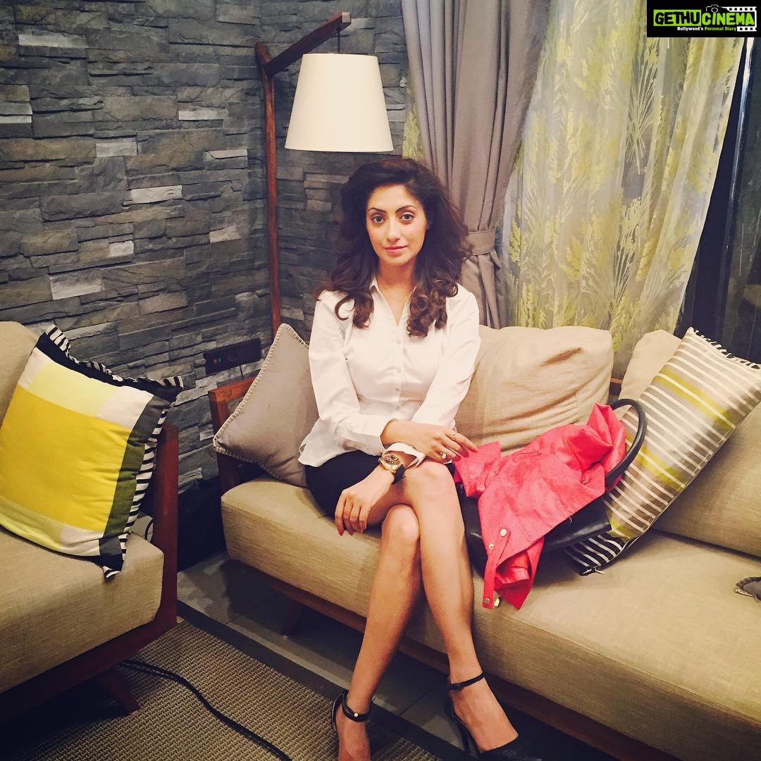 Gurleen Chopra Instagram - Believe you deserve it & the UNIVERSE will serve it ..... Gc