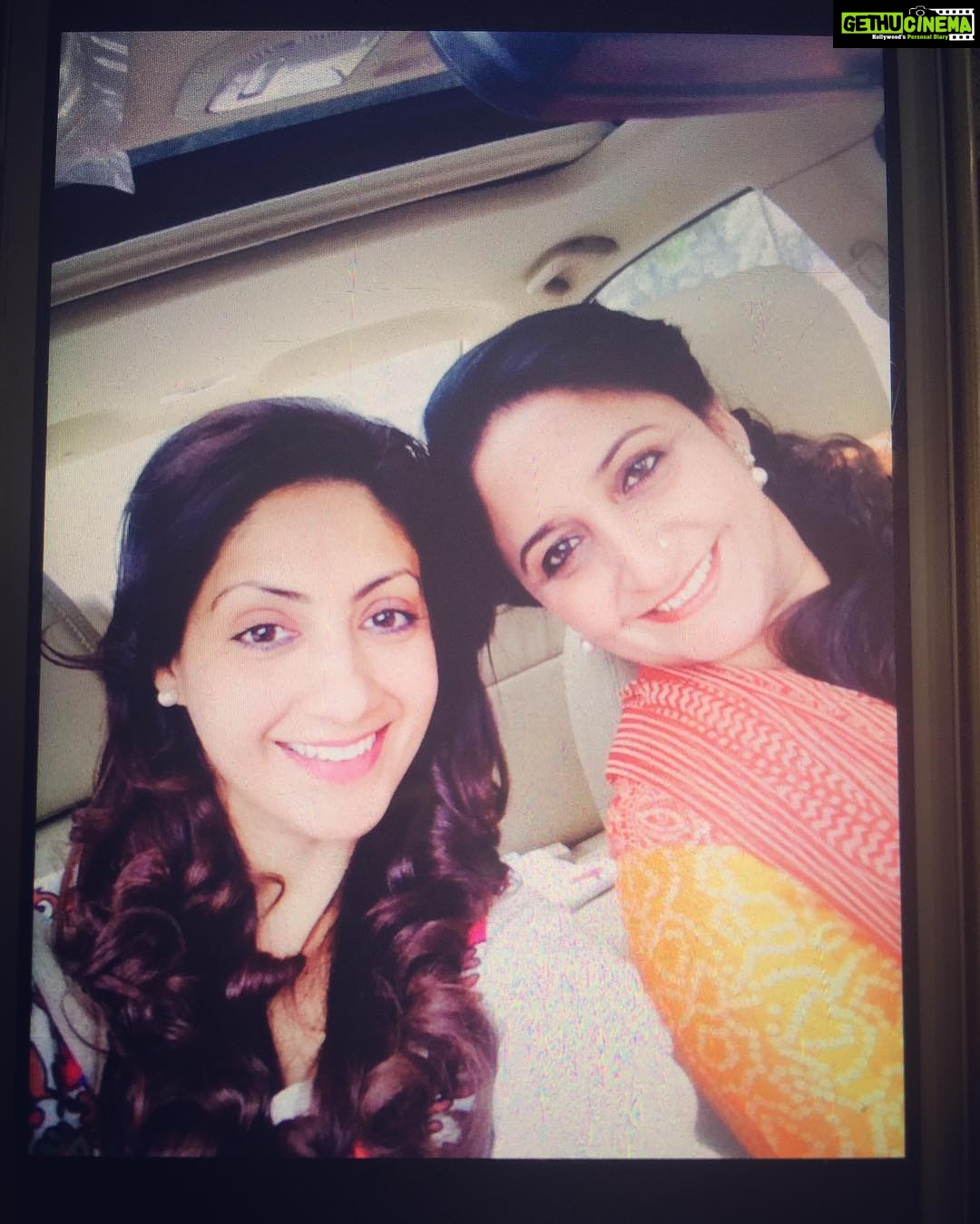 Gurleen Chopra Instagram - Kuch rishtey door reh k v hamesha tuade dil de nazdeek hunde hai. A v happy bday to the most imp person of my life dolly Di happy bday 🎂🎂🎂🎂🎂🎂🎂