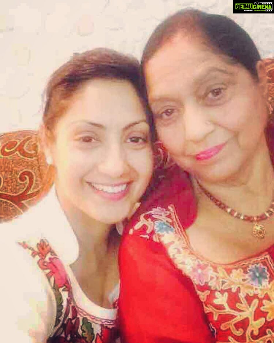 Gurleen Chopra Instagram - Always love your MOTHER coz you will never get another ......happy Mother's Day every1.......