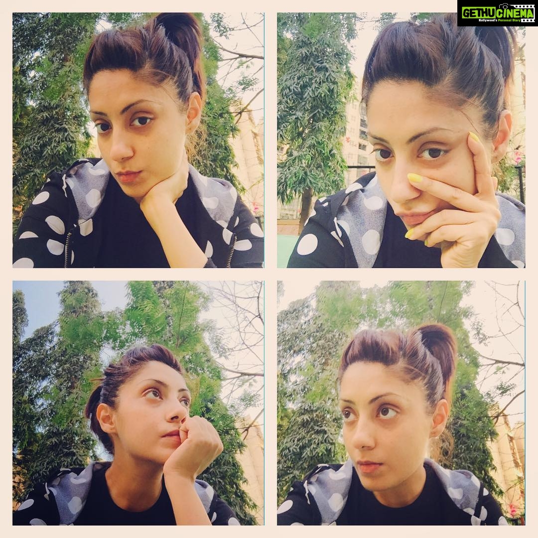 Gurleen Chopra Instagram - Smtimes u feel LONELY & MISS ur HOME ..... 😔😔😔😔