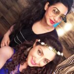 Gurleen Chopra Instagram – Gudmng every1…. Movie dekhna te movie nu bannde hoye dekhna Bahut farak hunda,,, it needs soo much patience,,Kinna acha lagda jado tuade friends tuade well wisher tuade set te aun te tuada kam dekhan how you do  soo much hard work,,feel soo gud to have u on my ASHLEY movie set @sony_johari baby 😘😘 my BFF ❤️❤️❤️ Film city road, Goregaon east, Mumbai, Maharashtra, India