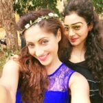 Gurleen Chopra Instagram – Gudmng every1…. Movie dekhna te movie nu bannde hoye dekhna Bahut farak hunda,,, it needs soo much patience,,Kinna acha lagda jado tuade friends tuade well wisher tuade set te aun te tuada kam dekhan how you do  soo much hard work,,feel soo gud to have u on my ASHLEY movie set baby @sony_johari my BFF ❤️❤️❤️ Film city road, Goregaon east, Mumbai, Maharashtra, India