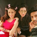Gurleen Chopra Instagram – Gudmng every1…. Movie dekhna te movie nu bannde hoye dekhna Bahut farak hunda,,, it needs soo much patience,,Kinna acha lagda jado tuade friends tuade well wisher tuade set te aun te tuada kam dekhan how you do  soo much hard work,,feel soo gud to have u on my ASHLEY movie set baby @sony_johari my BFF ❤️❤️❤️ Film city road, Goregaon east, Mumbai, Maharashtra, India