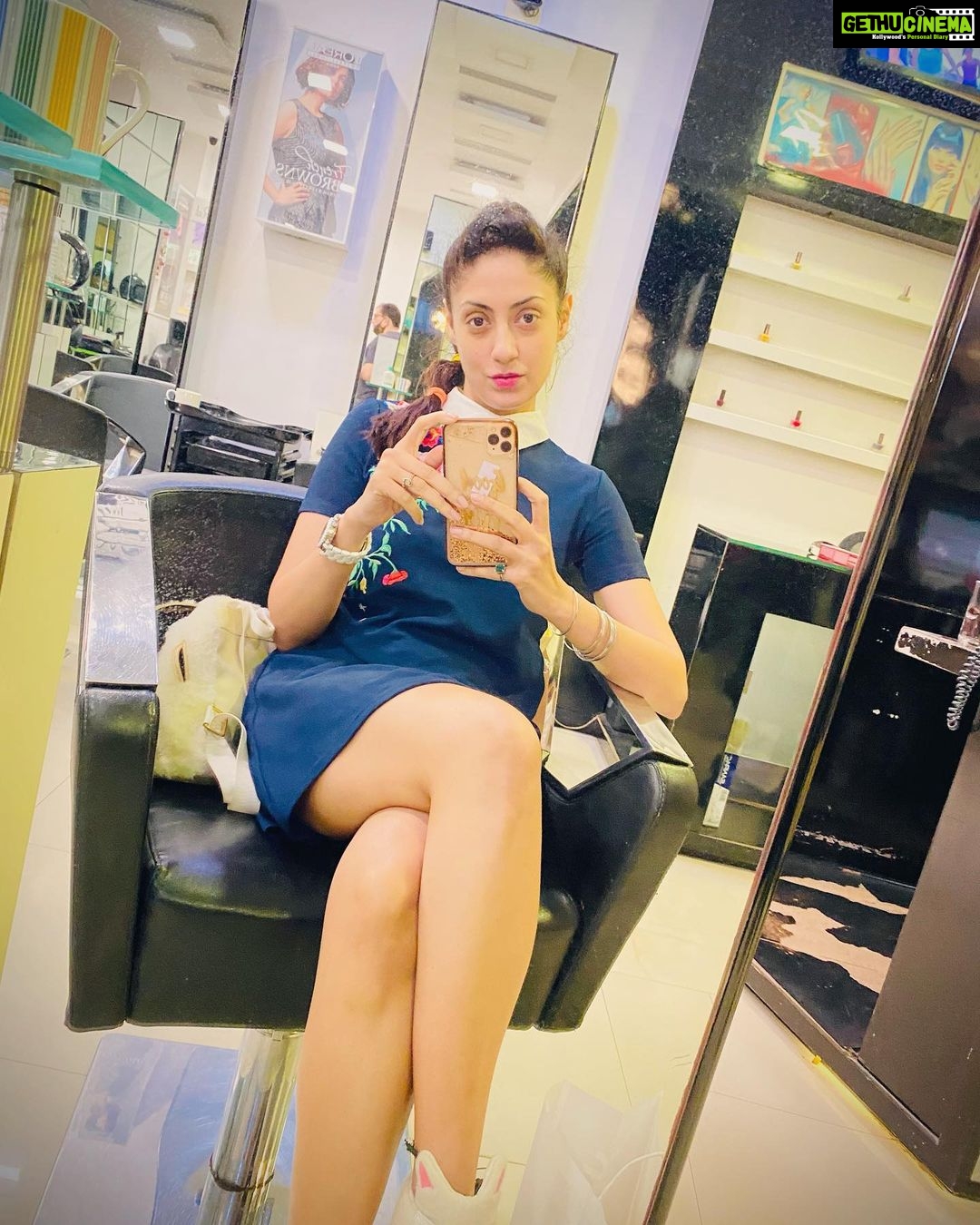 Gurleen Chopra Instagram - MAINU BAHUTA NA SAMJHAO TUSI EVE CHAKRA VICH NA PAO TUSI MERE LAI HUN KOI HOR NAHI EH PYAAR HÉ KHUDA HAI,,, MAIN YAAR DA DEEWANA MERA YAAR HE KHUDA HAI ❤️💋🤟🏻 ...