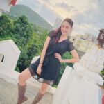 Gurleen Chopra Instagram – Dnt forget to enjoy your life 🏔 while chasing your Dreams 🎥🌟🌈…