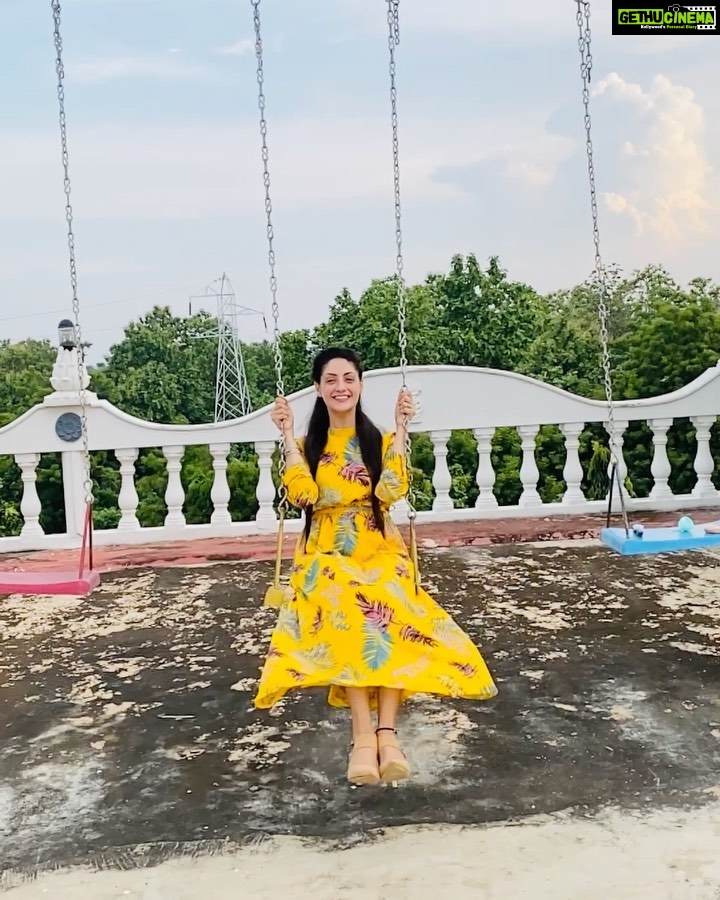 Gurleen Chopra Instagram - Kinnu kinnu peeng vadhiya lagdi a ? Meri fav a 💃...