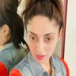 Gurleen Chopra Instagram - Jaldi jaldi smart bann k 30 seconds di motivational video bna k bhejo 👯‍♀️ tuade vicho hé winners bannange te ohna nu main 🎁 bhejangi ohna de ghare 🤷🏼‍♀️... . . . . Send your video @ashu_verma9 Home Sweet Home ❤