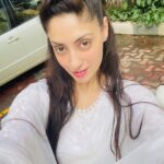 Gurleen Chopra Instagram - Teri a main Teri sohnia,,, eve Kamla na ho mahiya 🤘🏻❤️ 💋... ( cute mickeyyyyy is in love 😍)