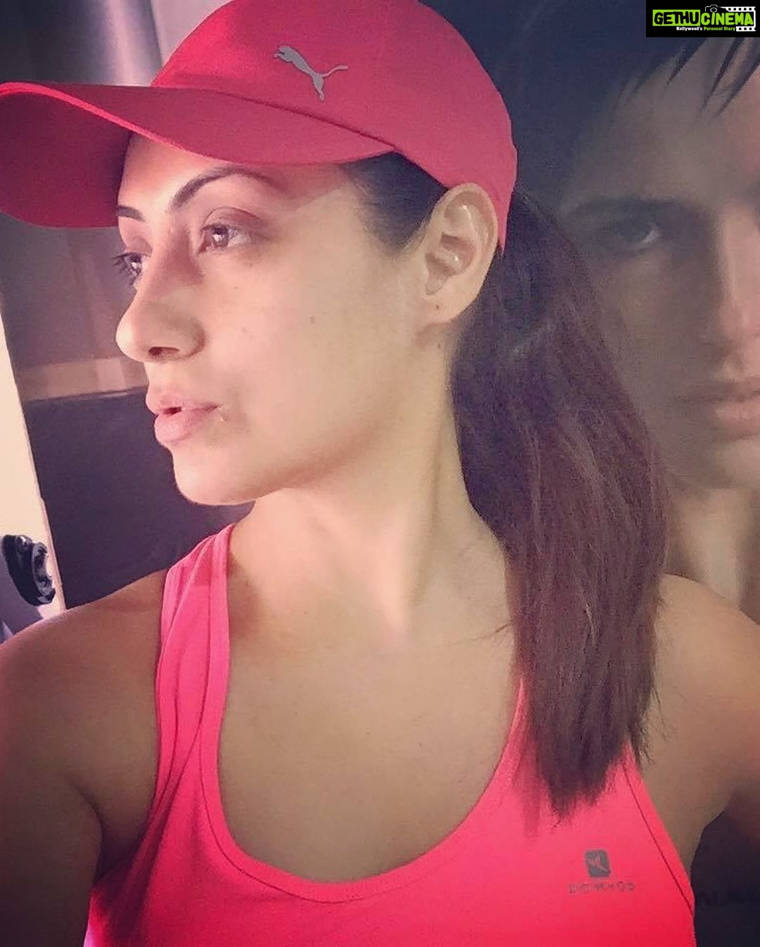 Gurleen Chopra Instagram - Excercise not only changes your Body, it changes your Mind, your Attitude & your Mood 🏃🏼♀️🏋️♀️☀️🌟🐹 ( cute mickeyyyyy is happy ) weekend mode on 🌍🙏🏻🤘🏻