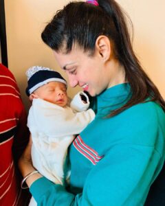 Gurleen Chopra Instagram - A little bit of heaven just came down to Earth 🌍 we are so happy & thrilled at your arrival 👶 Welcome little Prince 🤴 💋💋 ( HAPPY LOHRI EVERYONE 🙏🏻 )