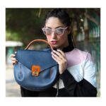 Gurleen Chopra Instagram - What's in my bag? Only true fans can guess it 😋 . . . Bag by @baggitworld Style no. L JANECIA Shop the look now: https://bit.ly/39YRvyg #colourblock #saddle #vegan #baggit #crueltyfreefashion #crueltyfree #govegan #govegan🌱 #goveganfortheanimals💚🐷🐮🐣🐖🐗🐰🐔🐟🐬🐋🐵🐐🐏💚 #bags #bagfashion #trendybags . . PC 📸 @darshan_bhanushali_photography MUA💄@priyakhatry Collaboration and shoot managed by @whiteantelope__ @mediatribein India Gate