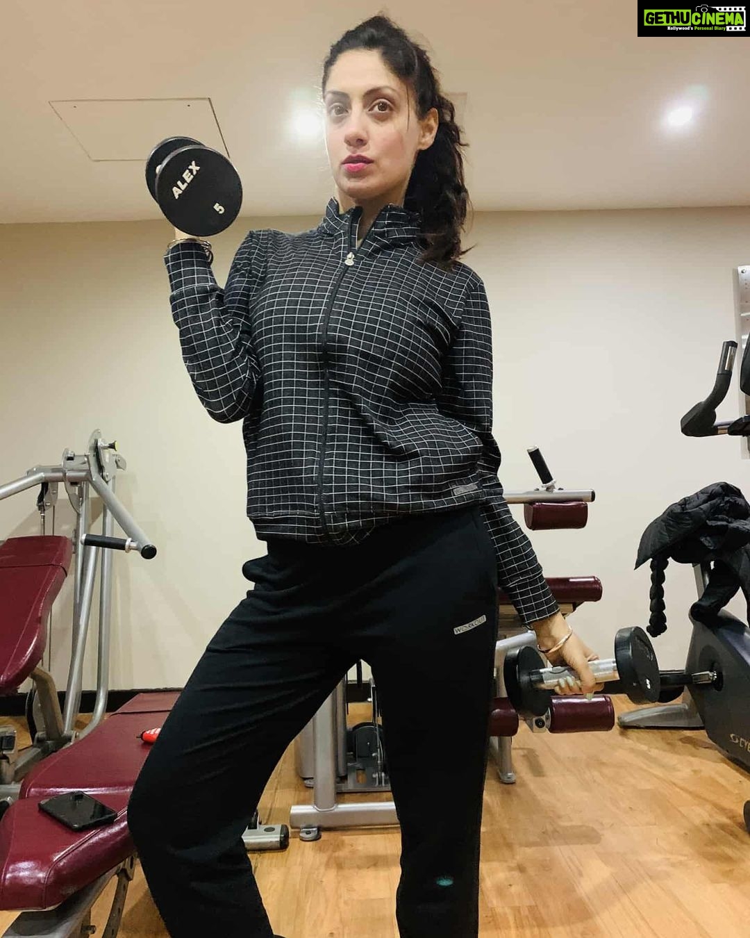 Gurleen Chopra Instagram - I will not let age change me. I will change the way I age! Track suit - @sweetdreamsind Collaboration managed by @mediatribein @whiteantelope__