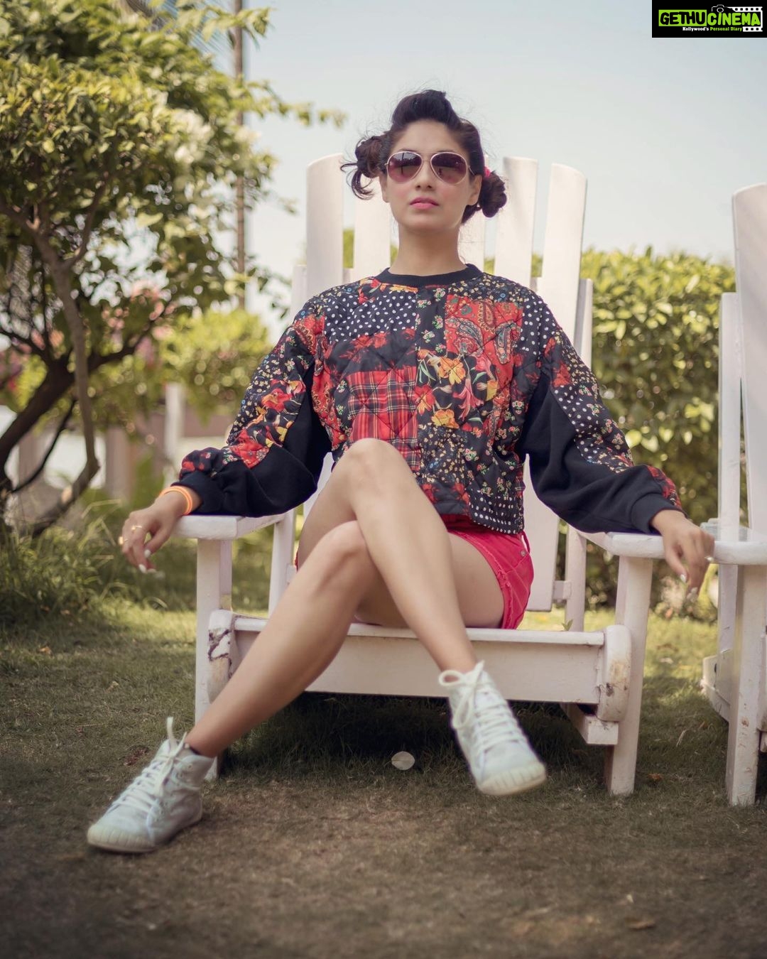 Gurleen Chopra Instagram - No one is you & that is your Power 💃 🌟 The Retreat Hotel & Convention Centre, Madh Mumbai