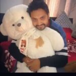Gurleen Chopra Instagram - You are my greatest blessings from God 🎂🎂💐💐 happy bday to a brother who has the world,s best sister 💁🏼‍♀️ .... happy happy bday 🎂💐 happy bday 💐🎂 happy bday to you 💋💐🎂 .... Chandigarh, India