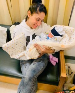 Gurleen Chopra Instagram - A little bit of heaven just came down to Earth 🌍 we are so happy & thrilled at your arrival 👶 Welcome little Prince 🤴 💋💋 ( HAPPY LOHRI EVERYONE 🙏🏻 )