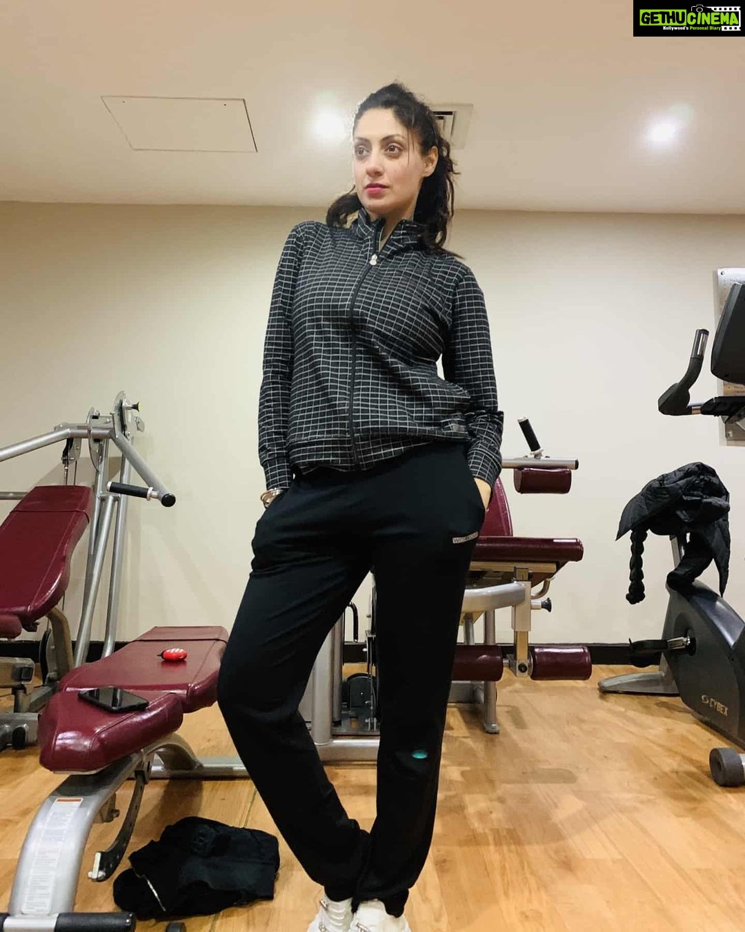 Gurleen Chopra Instagram - I will not let age change me. I will change the way I age! Track suit - @sweetdreamsind Collaboration managed by @mediatribein @whiteantelope__