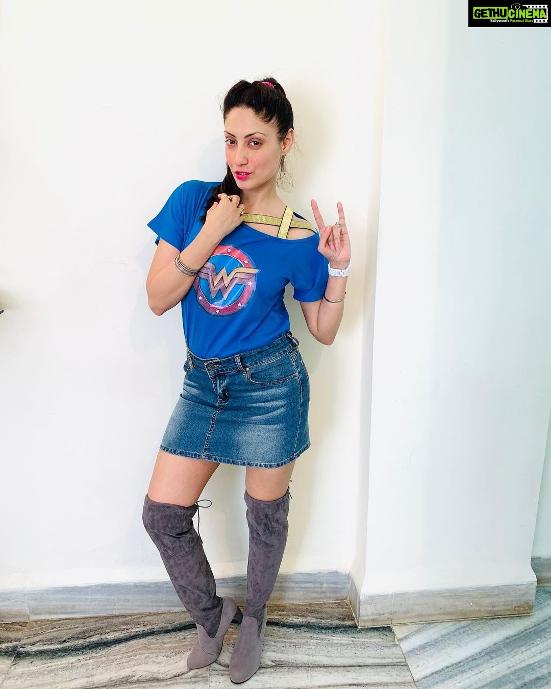 Gurleen Chopra Instagram - I love myself ❤️ more than you 😉 💋🤘🏻 Mumbai, Maharashtra