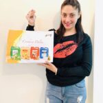 Gurleen Chopra Instagram - Thank you so much @godrej_group for sending healthy veg Oil hamper. #godrejvegoils वर्सोवा
