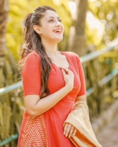 Gurleen Chopra Instagram - Jado hassdi bhelkha tera pehnda ve.. hasseya ch tu hassda.
❤️
❤️
Thanks @afamado_style for the beautiful palazzo suit 🤗
PC: @rishabhwalia5 
Edited by: @arsh._.creation 
Styled by: @white_entelope