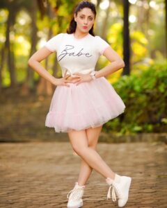 Gurleen Chopra Instagram - I'm a barbie girl in a barbie world 😘
Dress: @shein_in 
PC: @rishabhwalia5 
Stylist: @mediatribein @white_entelope
🔽
🔽
🔽
Apply code "GurlenQ3" while shopping to save more money 🤗
#shein #sheinofficial #sheingals #sheinstyle #sheininfluencer #igers #igdaily #igtravel #barbie #barbiestyle #doll