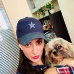 Gurleen Chopra Instagram - Who is more CUTE Me or my new boyfriend Poppins ???? shastri nagar,lokhandwala,andheri west,mumbai