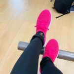 Gurleen Chopra Instagram - How's my gym look guys? Wearing these pink shoes from @fitflop Log on to www.urbanshore.in for more styles. Apply my code GURLEEN20 to get 20% discount. • •  #FitFlopindia #Festivewear #diwalifashion #fashion #style #womenfashion #shopping #love #comfortwear #footwear #fitnessgirl #fit #fitnessmotivation #hot #perfectfigure❤️❤️❤️ Waves Gym, Andheri West, Mumbai