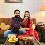 Gurleen Chopra Instagram - Dila de goorhe rishtea da tyuhaar ( RAKHRI ) sareya nu Rakhi diya Bahut Bahut mubarkaa.... Chandigarh, India