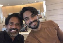 Guru Somasundaram Instagram - In Mumbai with super hero #tovinothomas #minnalmurali #netflix #tudum