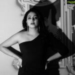 Hariprriya Instagram - Monochrome magic 💫 #BlackLove #ThursdayMood