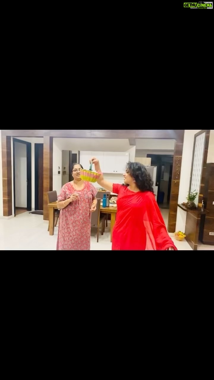 Hariprriya Instagram - And this is how I trouble her πThank you for always putting up with me Ma ππ