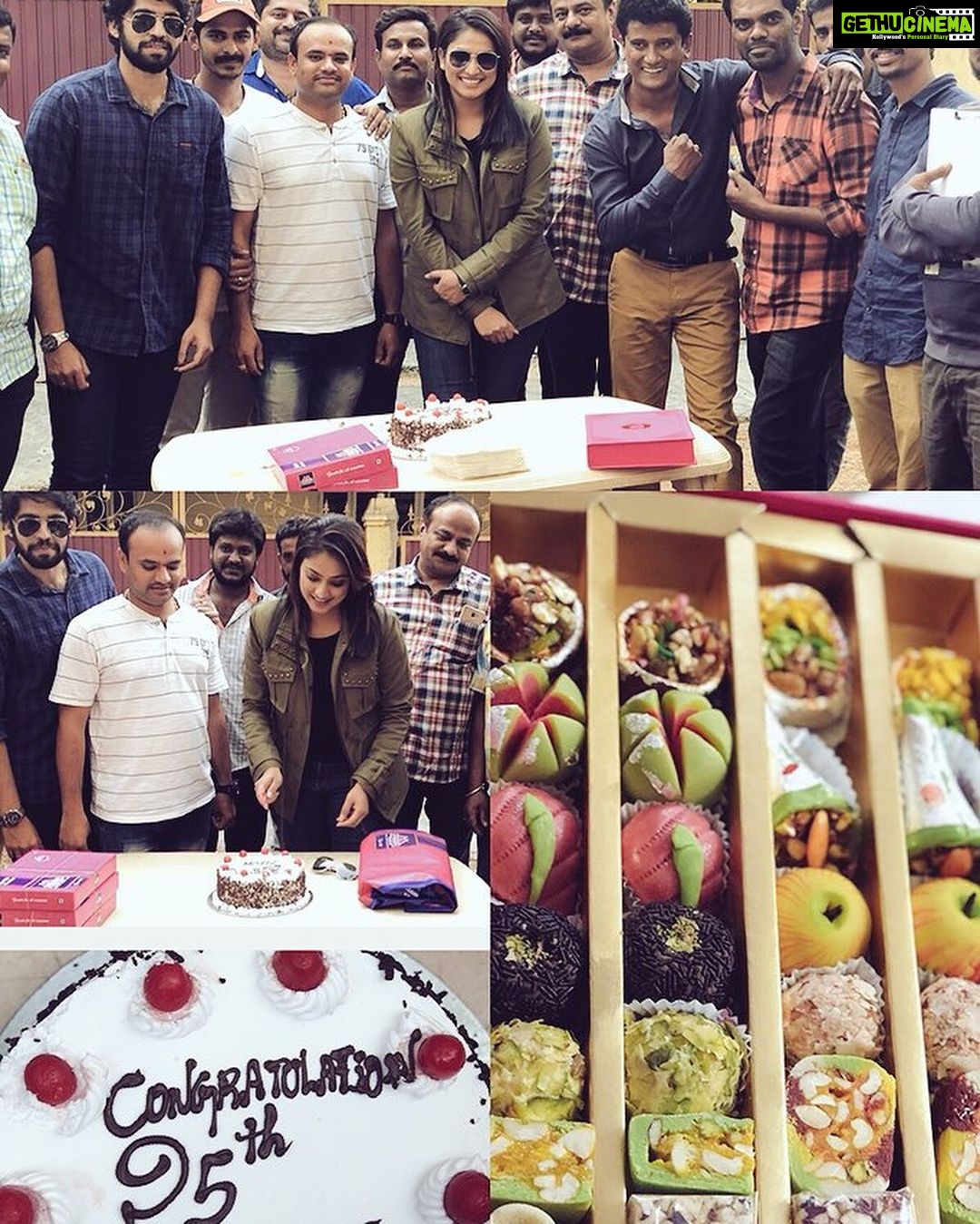 Hariprriya Instagram - Thanks for making my journey so special, team 🤩 ... shoot in progress 😄 #25thKannadafilm #HariprriyaDiaries #fortheloveofcinema