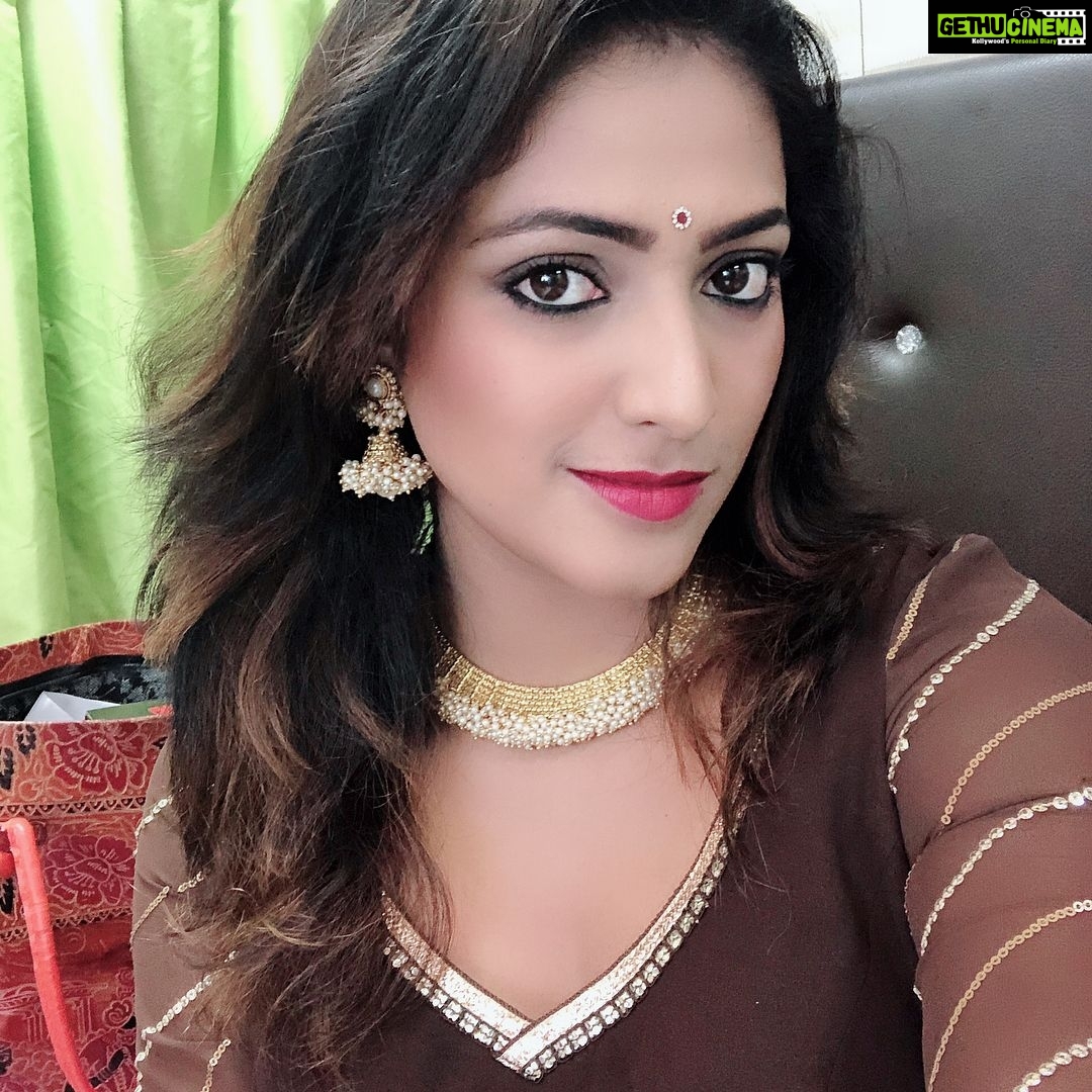 Hariprriya Instagram - Just before the event #LepakshiUtsavam 😇