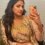 Hariprriya Instagram – Glimpses of me from yesterday’s #Lagaam movie launch 💁🏻‍♀️🥰 Loved the colors and vibe there 🤩🤩

#LagaamKickstart #WorkLife #ShootMode #tuesdaymotivations #tuesdayvibe