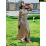 Hariprriya Instagram – Heatstroke can kill 😈
Stay hydrated so you don’t get ill 😜

#FridayMotivation #FridayVibes #Summer2021 #summertime #heatstrokekills