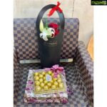 Hariprriya Instagram - Such a sweet gesture by a group of fans who came to wish me and the team on the sets of Petromax 😍😍 Moments like these will stay close to my heart forever and I am overwhelmed by your love ❤️🥰Thank you guys for the wonderful H shaped cake and gifts🤩🥳 #SundayMorning #FANLOVE #sundayvibes Mysore, Karnataka