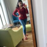 Hariprriya Instagram - One or two? Which outfit should I go with? 🤔😴 #sleepyhead #sleepyeyes #OOTD #latenightshoots📷🎬 #earlymorningshoots📷 Mysore, Karnataka