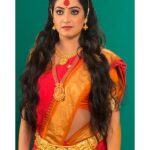 Hariprriya Instagram - Catch me on Sangharsha serial at 7pm this #navarathri 🤩
