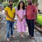Hariprriya Instagram - Pictures from the Pooja today! 🤩 All set for another new, exciting journey😍 #Petromax directed by Vijay Prasad sir 😎 After #NeerDose became one of our most talked about films, we are coming together again for an amazing script ❤️ I'm excited for many reasons! 💃 Looking forward to share the screen with @sathish_ninasam_official for the first time 😎. Shooting has begun in #nammamysuru 😬