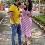 Hariprriya Instagram - Pictures from the Pooja today! 🤩 All set for another new, exciting journey😍 #Petromax directed by Vijay Prasad sir 😎 After #NeerDose became one of our most talked about films, we are coming together again for an amazing script ❤️ I'm excited for many reasons! 💃 Looking forward to share the screen with @sathish_ninasam_official for the first time 😎. Shooting has begun in #nammamysuru 😬