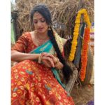 Hariprriya Instagram - The love of nature is a common language and everyone can understand once you get acquainted with it ❤️ Elegant Costume by 😍 - @prathikshadesignhouse Beautiful Jewellery by 🤩 - @kiran_bridal_jewellery #MondayThoughts #NatureLover #VillageVisit #ShootLife