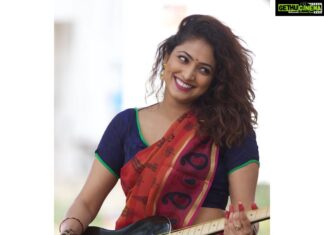 Hariprriya Instagram - Sa Re Ga Ma Pa 🎵 Read about my musical stint 🙊😂 👉🏻 Babeknows.com , Link in the bio. #babeknows #babe #knows #hariprriya #music