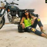 Hariprriya Instagram – “The biker boys” , check out my blog now 😎 babeknows.com 
#babeknows #babe #knows #hariprriya #bangalore . Link in the bio