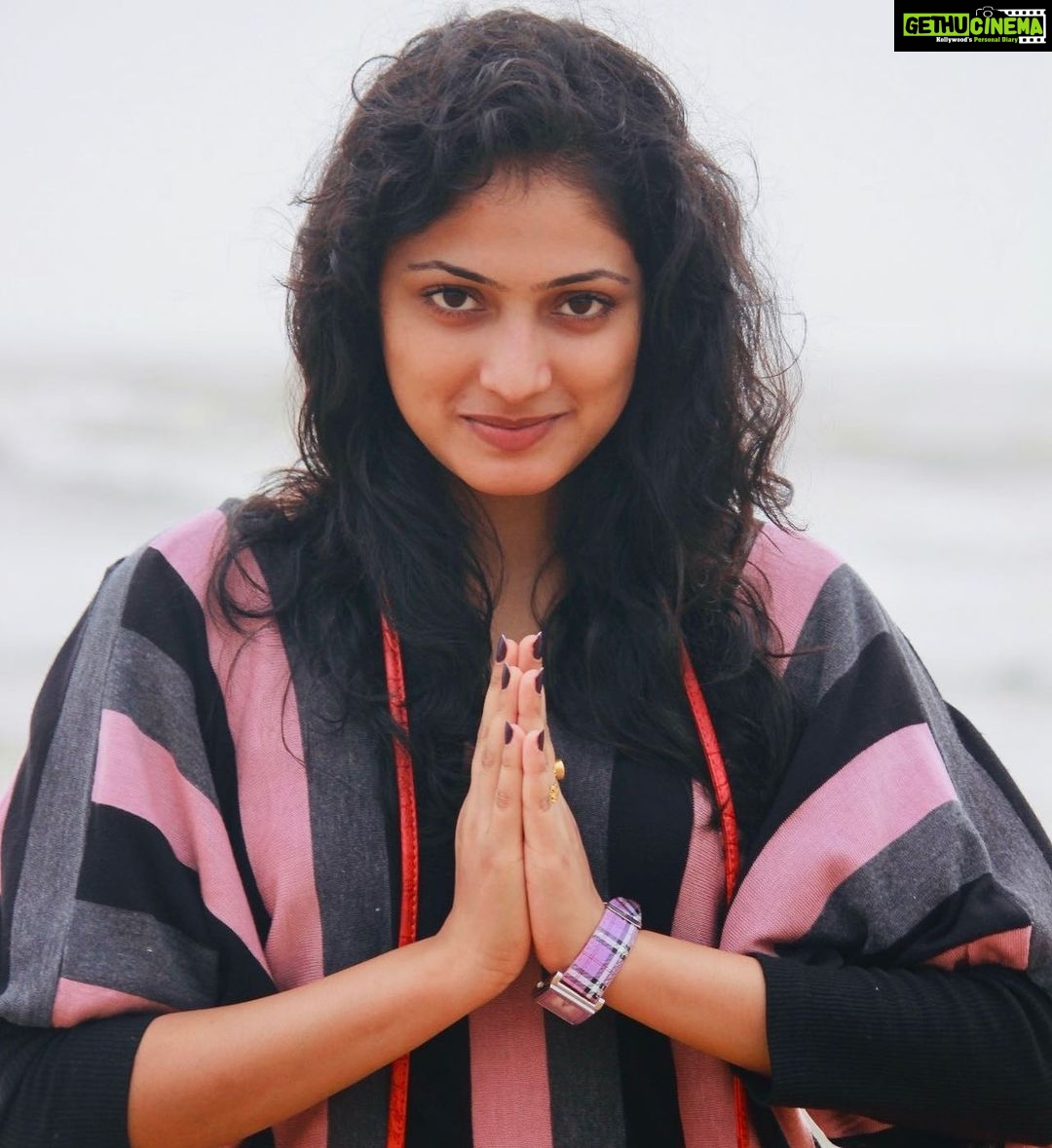 Hariprriya Instagram - A letter with love ❤️ "ಇಂತಿ ನಿಮ್ಮ ಪ್ರೀತಿಯ". #Babeknows . LINK IN THE BIO