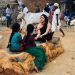 Hariprriya Instagram - Feeling nostalgic playing 5 stones on the sets of #Bichchugathi 🤩 #childhoodmemories 😍😍 Have you guys played this game like me? Share your best memory with me in the comments below 🥰 #Bichchugathi in theaters from 28th Feb 🤩