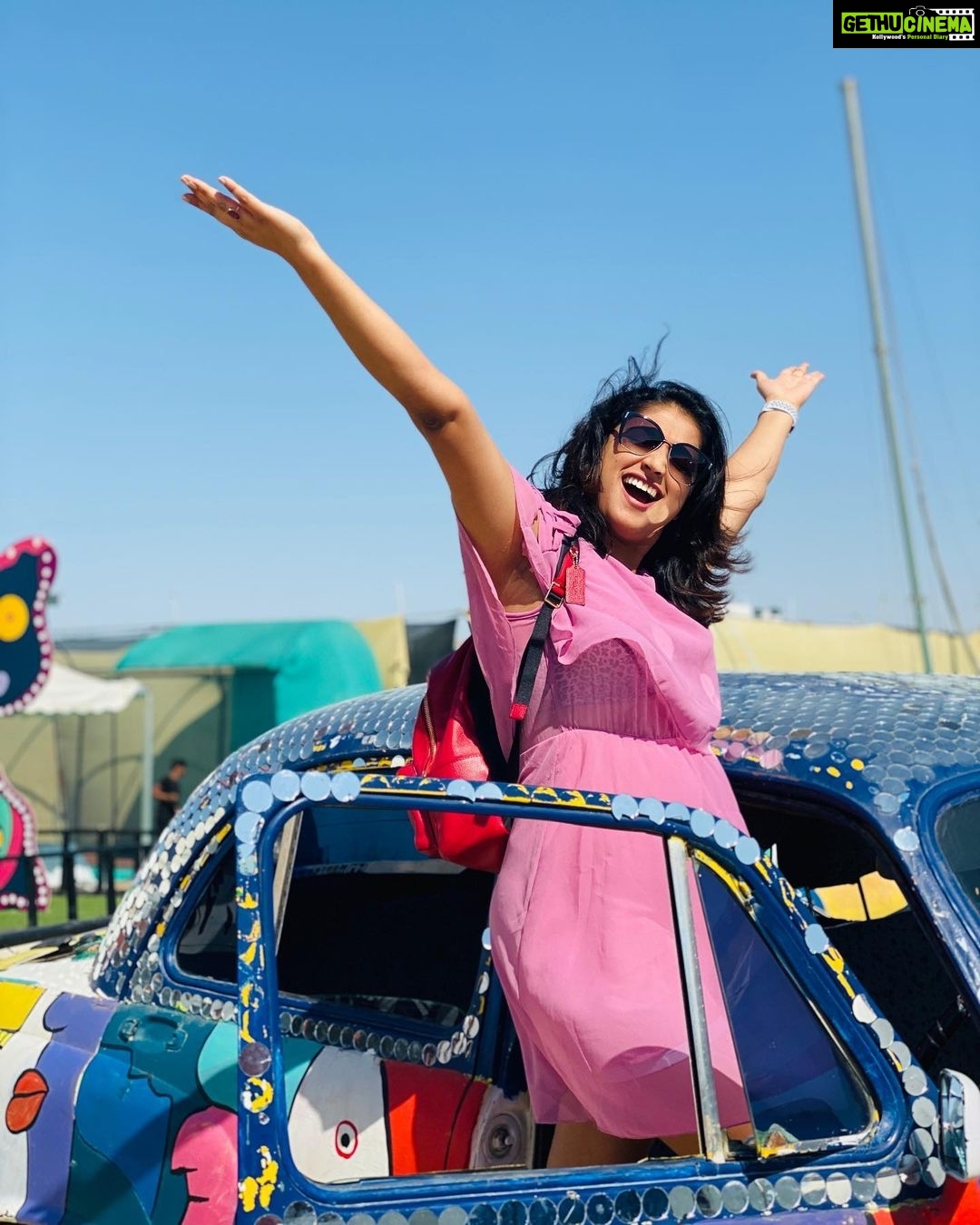 Hariprriya Instagram - Have an amazing Sunday everyone 😍 literally Chilling at #Gujarat #Rannofkutch ❤️