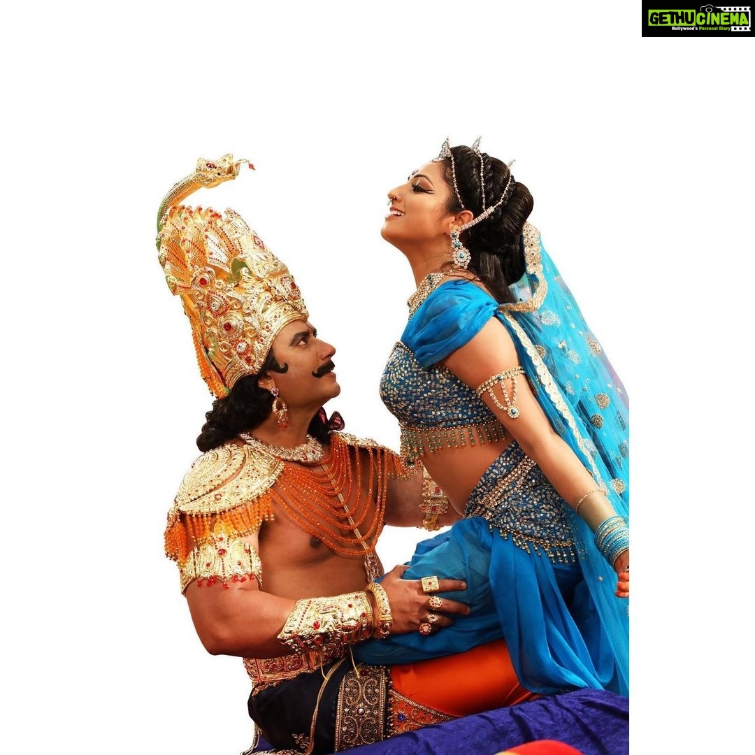 Hariprriya Instagram - Here is the “Jhumma Jhumma” full video song link from #Kurukshetra 😍 https://youtu.be/asmsUA8GGJc
