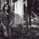 Hariprriya Instagram - “Black & White is mix of toughest Simplicity & easiest Complexity” - VIKRMN