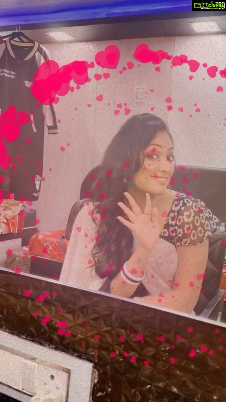 Hariprriya Instagram - With a little touch we can grace up ourselves 🥰 #Saturdayvibes #WatermelonSugar
